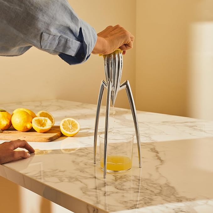 Spremiagrumi Manuale Di Design In Fusione Di Alluminio, Lucido, 15.24 x 15.24 x 27.94 cm 600 grammi Alessi Psjs Juicy Salif - LEDAR DI PIERINI DONATELLA